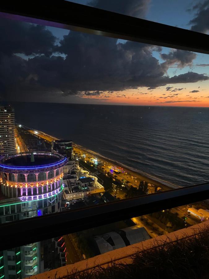 Orbi City Luxury Suite Батуми Экстерьер фото