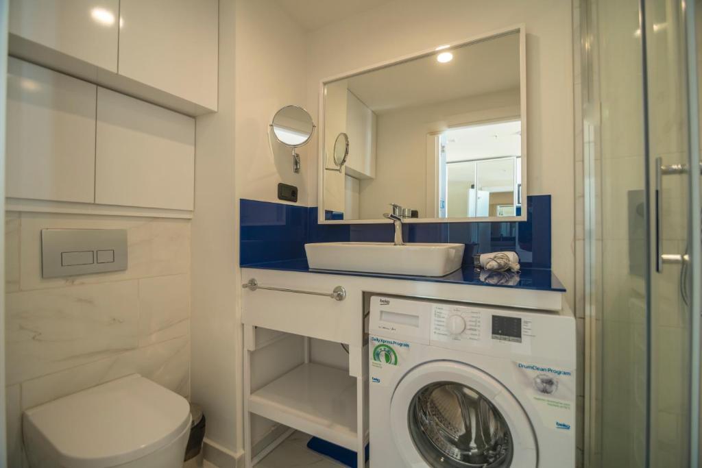 Orbi City Luxury Suite Батуми Экстерьер фото