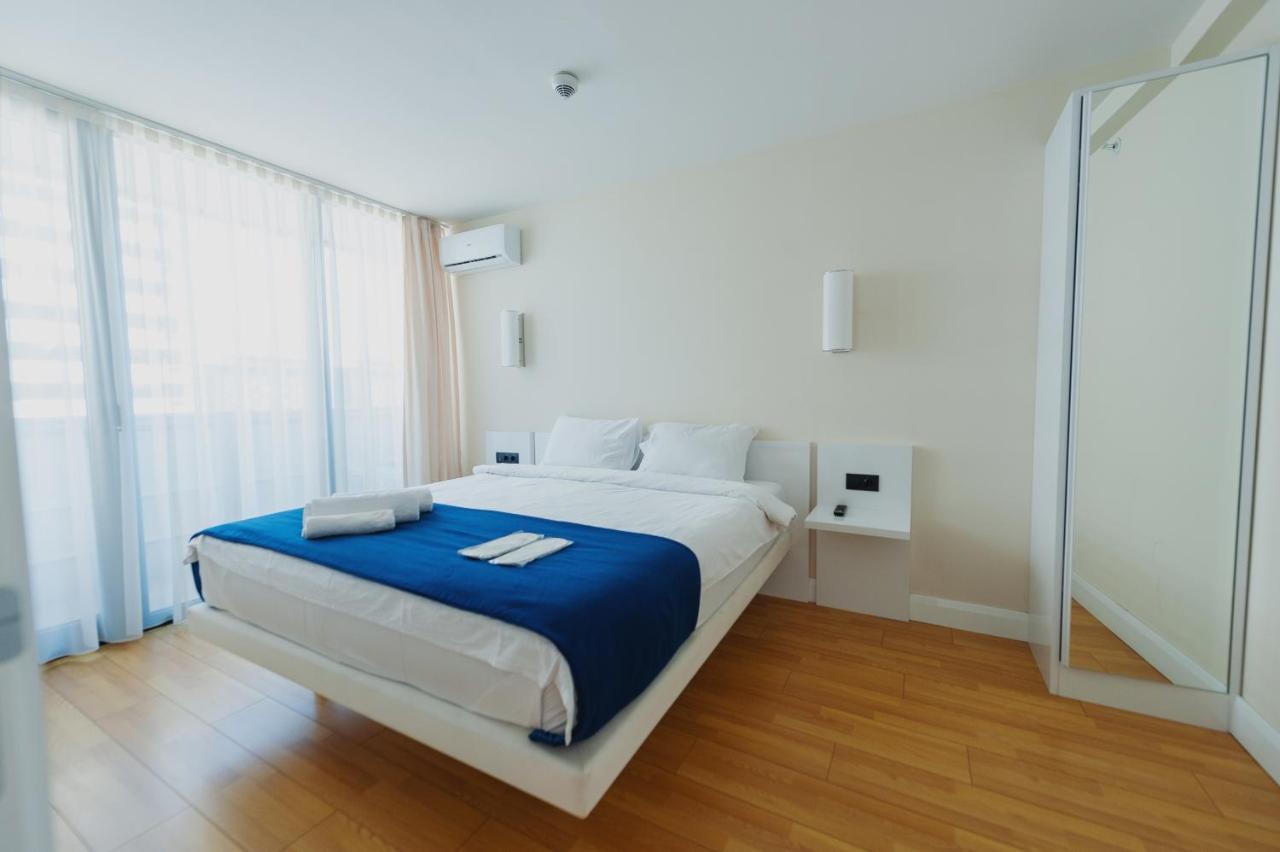 Orbi City Luxury Suite Батуми Экстерьер фото