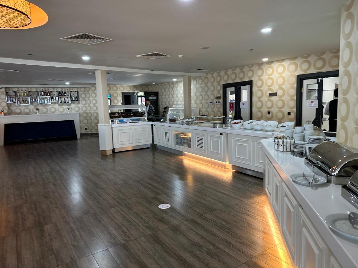 Orbi City Luxury Suite Батуми Экстерьер фото