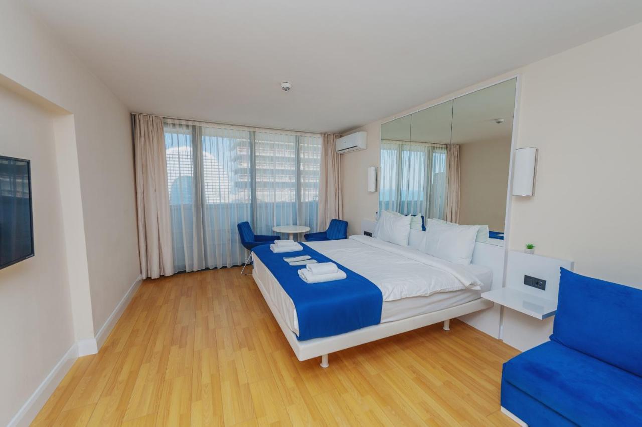 Orbi City Luxury Suite Батуми Экстерьер фото