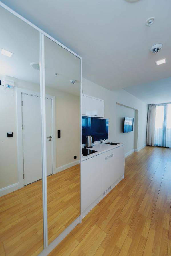 Orbi City Luxury Suite Батуми Экстерьер фото