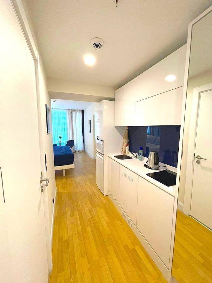 Orbi City Luxury Suite Батуми Экстерьер фото