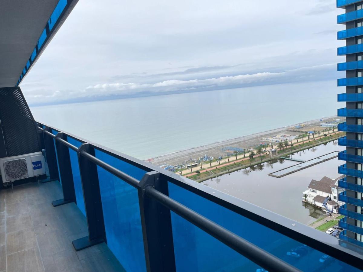 Orbi City Luxury Suite Батуми Экстерьер фото