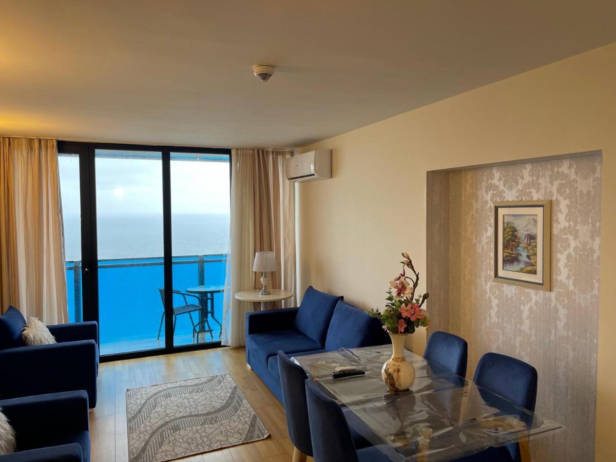 Orbi City Luxury Suite Батуми Экстерьер фото